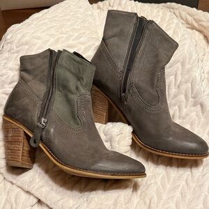 Women's Gray/Green Leather Ankle Boots with Side Zip